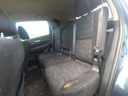 Used 2014 Nissan Rogue S image 19