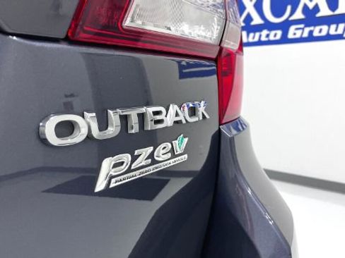 Used 2016 Subaru Outback 2.5i Limited image 19