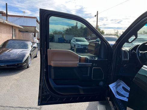 Used 2017 Ford F150 Limited w/ Trailer Tow Package image 30