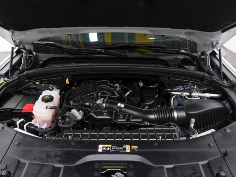 Used 2019 Buick Encore Preferred FWD image 2