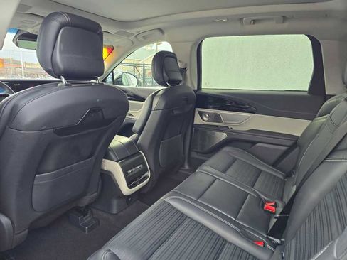 Used 2024 Lincoln Nautilus Reserve w/ Equipment Group 203A image 29