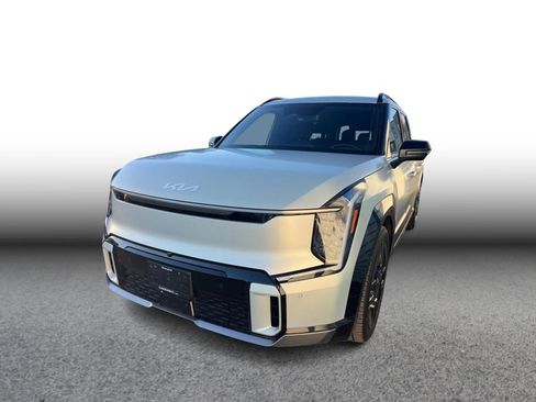 Certified 2024 Kia EV9 GT-Line AWD/4WD image 1