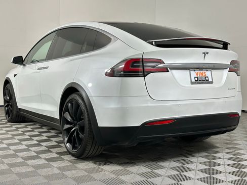 Used 2020 Tesla Model X Long Range image 40