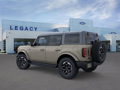 New 2025 Ford Bronco Outer Banks image 4