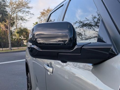 New 2026 Toyota Tundra Limited AWD/4WD image 12