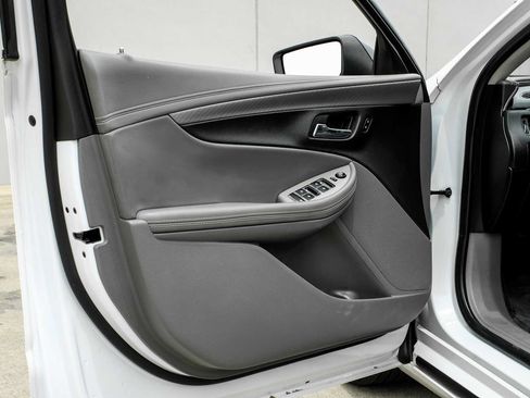 Used 2016 Chevrolet Impala LS FWD image 39