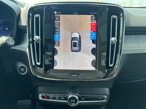 Certified 2023 Volvo XC40 B5 Plus w/ Driver Assist Package AWD/4WD image 14