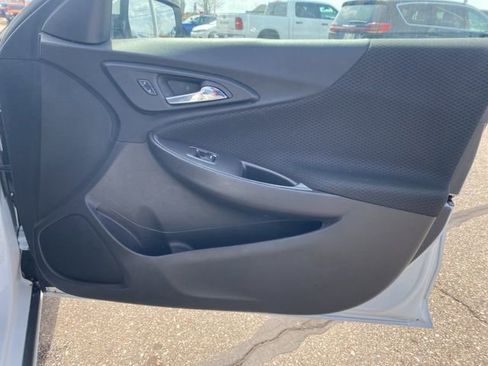 Used 2023 Chevrolet Malibu LT image 30