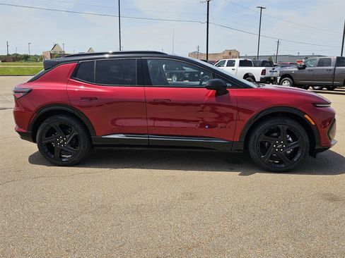 New 2025 Chevrolet Equinox EV RS image 3