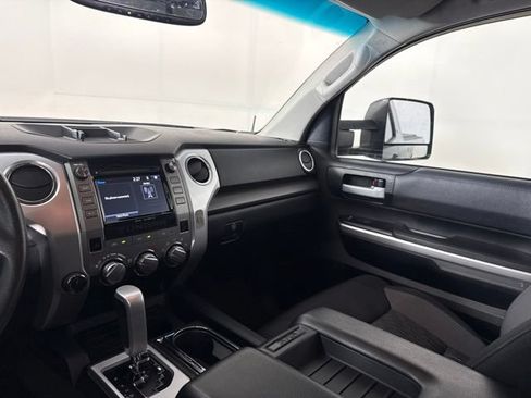 Used 2017 Toyota Tundra SR5 w/ TRD Off Road Package AWD/4WD image 29