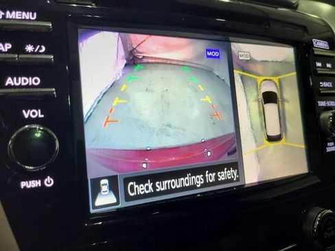 Used 2018 Nissan Murano Platinum image 12