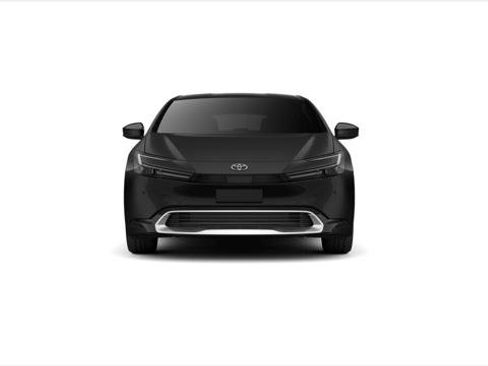 Certified 2025 Toyota Prius XLE image 17