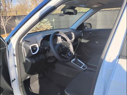 New 2026 Hyundai Venue SEL image 19