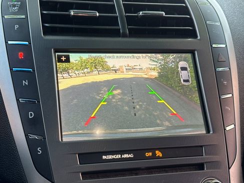 Used 2019 Lincoln MKZ Reserve FWD image 19