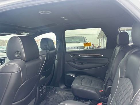 Used 2024 Buick Enclave Avenir w/ Avenir Technology Package image 10