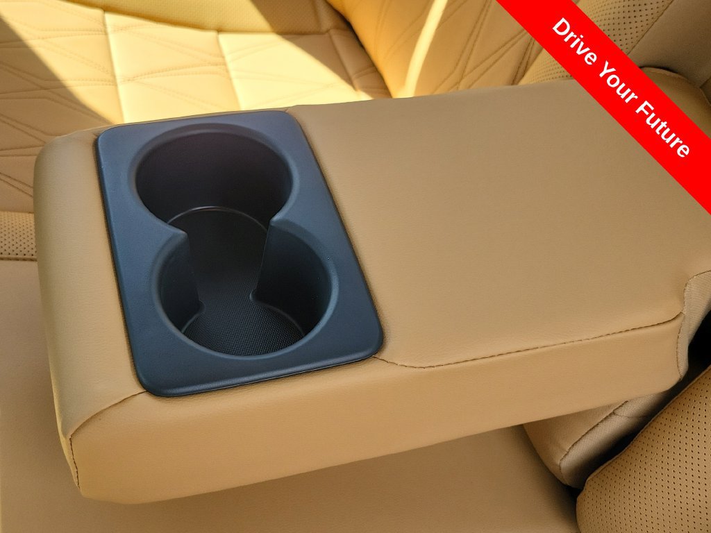 Used 2025 Nissan Sentra SV w/ SV Premium Package FWD image 25