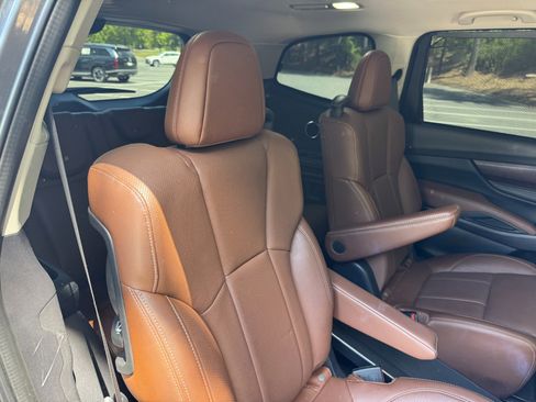 Used 2023 Subaru Ascent Touring AWD/4WD image 58