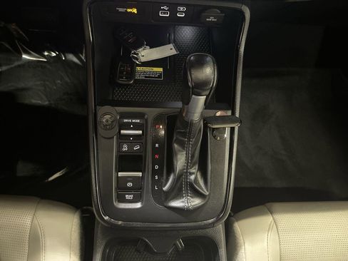 Used 2023 Honda CR-V EX-L image 19