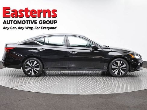 Used 2022 Nissan Altima 2.5 SV FWD image 4