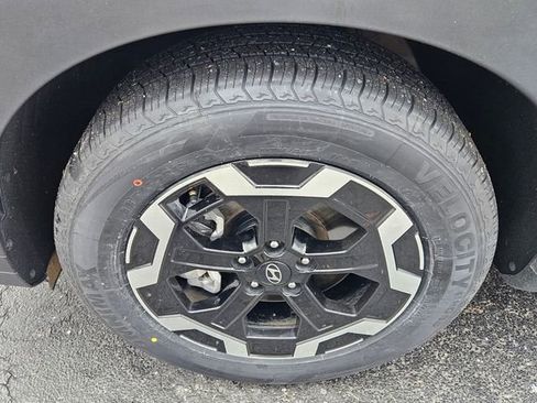 Certified 2025 Hyundai Santa Fe SEL image 10