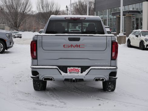 Used 2024 GMC Sierra 1500 Denali image 7