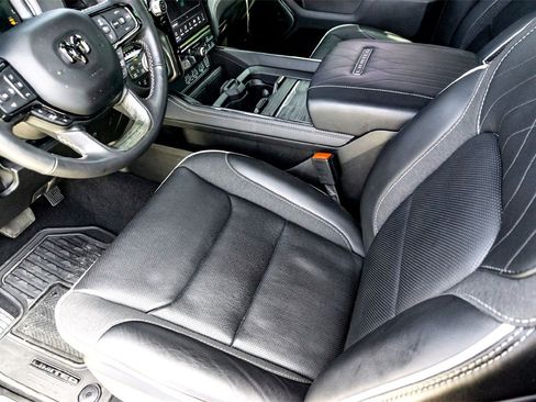 Used 2025 RAM 1500 Limited w/ Trailer Tow Group image 14