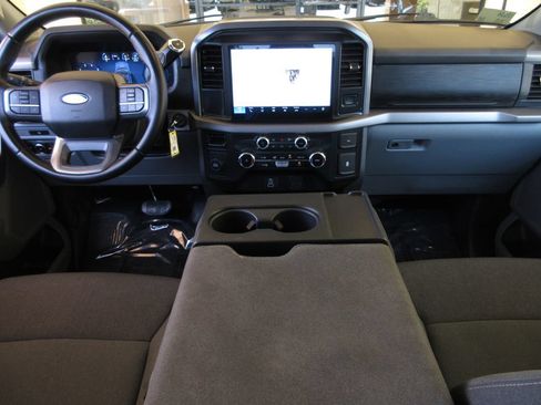 Used 2025 Ford F150 XLT w/ Equipment Group 301A Standard RWD image 19