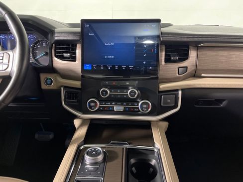 Used 2024 Ford Expedition Max Limited image 17