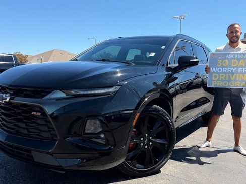 Used 2019 Chevrolet Blazer RS w/ Sun and Wheels Package FWD image 1