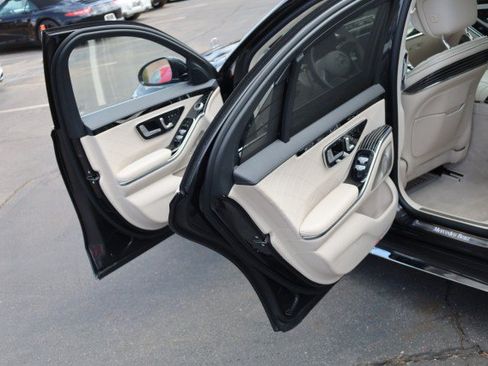 Used 2022 Mercedes-Benz S 580 4MATIC Sedan image 21