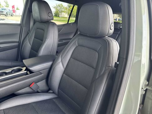 Certified 2025 Chevrolet Equinox LT w/ Convenience Package II AWD/4WD image 13