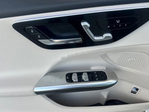 Certified 2025 Mercedes-Benz C 300 4MATIC Sedan image 10