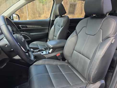 Used 2024 Kia Telluride SX image 17