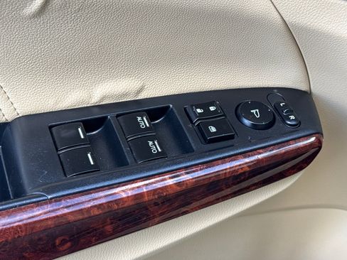 Used 2012 Honda Crosstour EX-L image 13