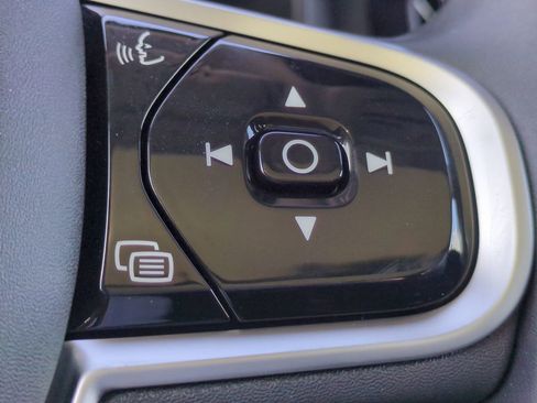 New 2026 Volvo V60 B5 Cross Country Plus w/ Protection Package Premier image 26