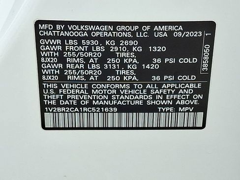 Used 2024 Volkswagen Atlas SEL AWD/4WD image 27