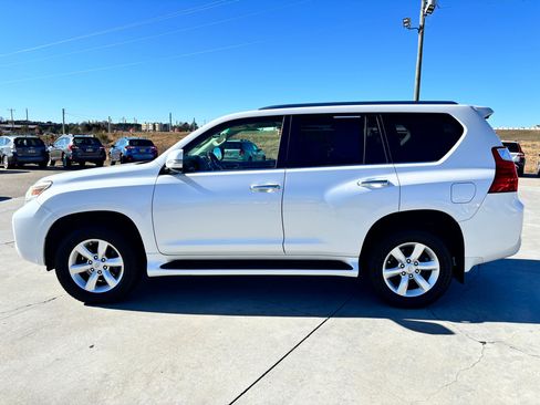 Used 2010 Lexus GX 460 image 7