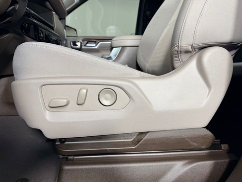 Used 2023 Chevrolet Silverado 1500 RST w/ Z71 Off-Road Package image 26