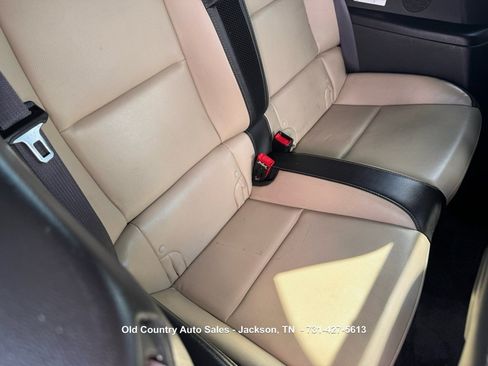 Used 2015 Chevrolet Camaro LT RWD image 9