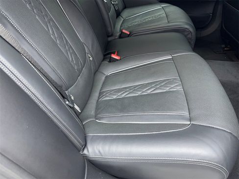 Used 2022 BMW 740i w/ Luxury Rear Seating Package image 50