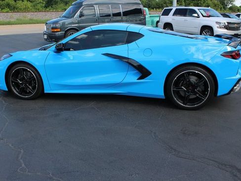 Used 2022 Chevrolet Corvette Stingray Preferred Cpe w/ Z51 Performance Package RWD image 24