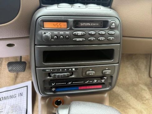 Used 1999 Saturn S-Series SW2 w/ SW2 Option Pkg 1 FWD image 27