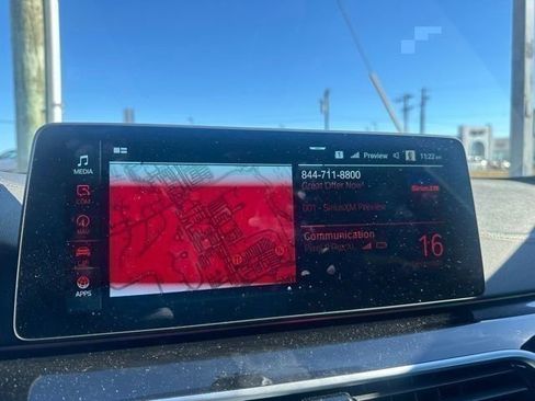 Used 2021 BMW M550i xDrive w/ Premium Package image 44