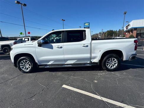 Used 2021 Chevrolet Silverado 1500 LT w/ Bed Protection Package image 9
