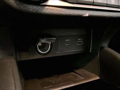 Used 2023 Nissan Versa SR w/ Trunk Package FWD image 31