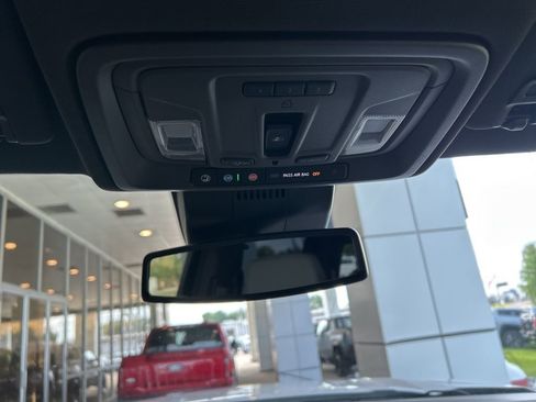 Used 2022 GMC Sierra 1500 SLT AWD/4WD image 20