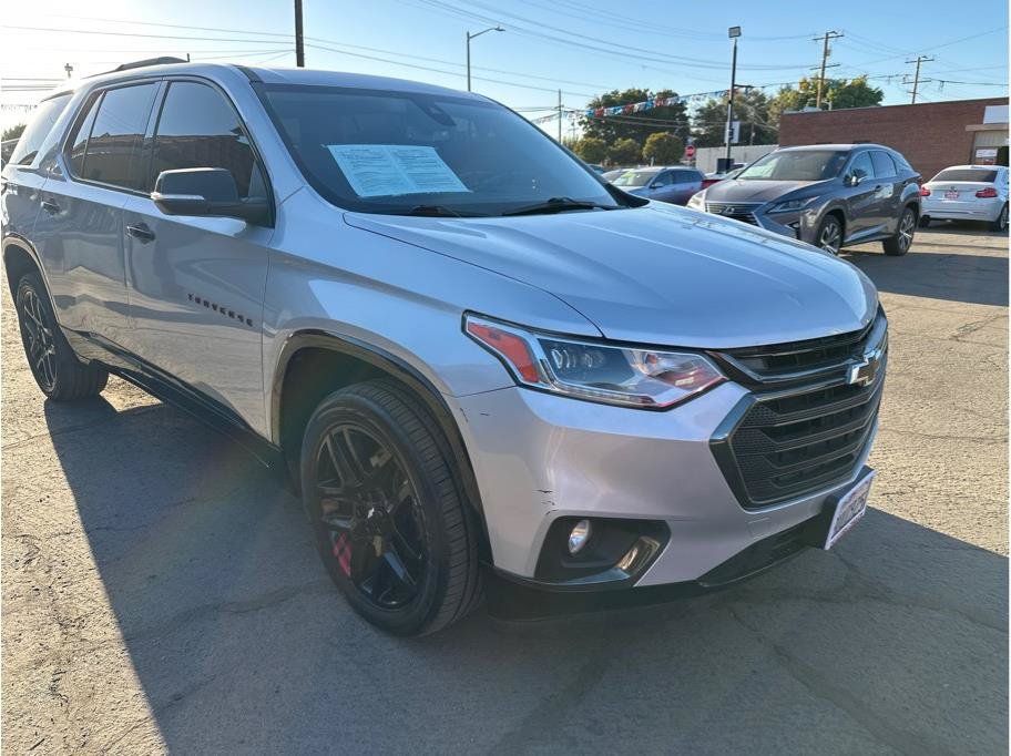 Used 2021 Chevrolet Traverse Premier w/ Redline Edition FWD image 4