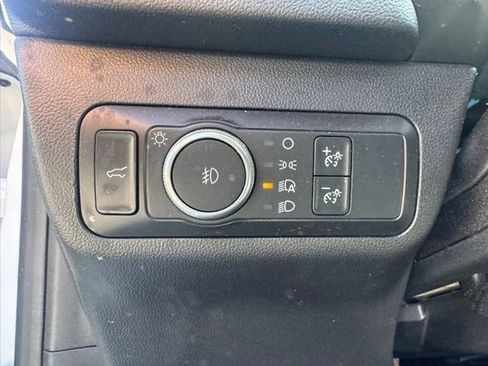 Used 2020 Ford Escape SEL FWD image 25