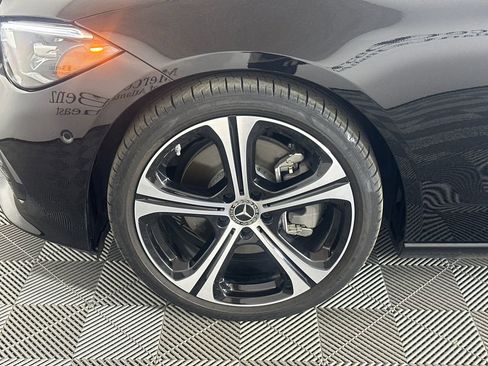 Used 2025 Mercedes-Benz C 300 Sedan image 12