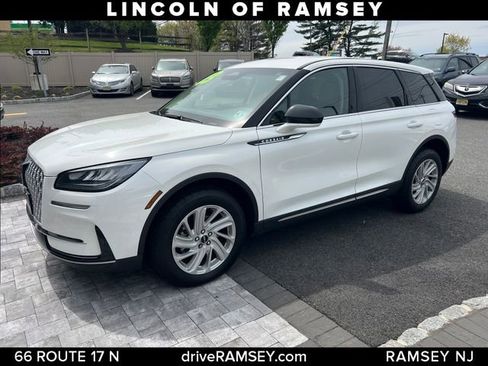 Used 2023 Lincoln Corsair AWD w/ Rear Removable Package Tray image 2